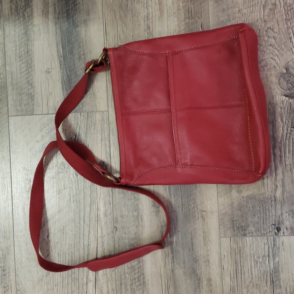 THE SAK RED LEATHER CROSSBODY - Picture 4 of 7